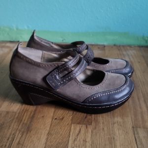 J-41 Block heel pumps, brown, swede with vegan leather upper, 2.5" heel.